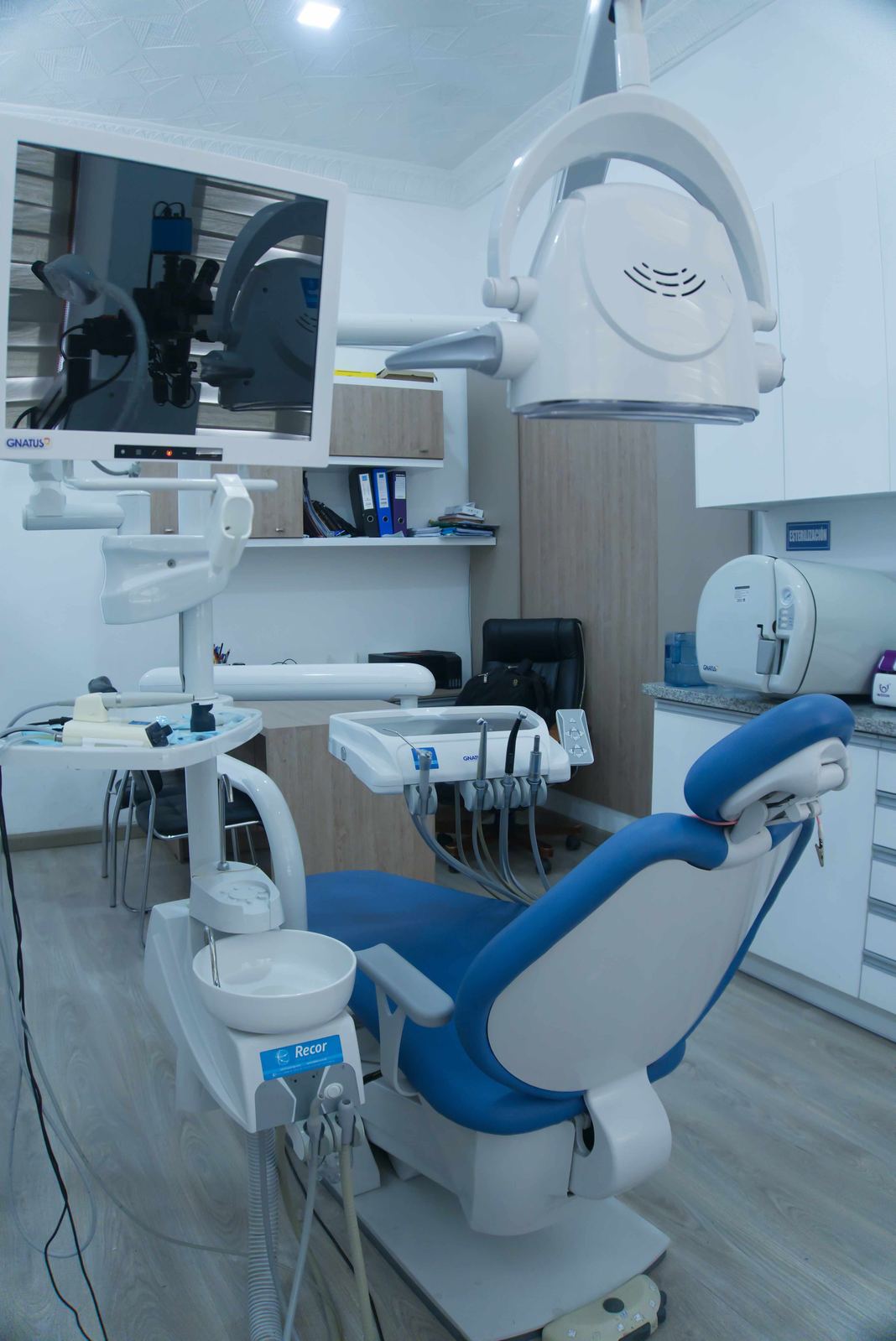 Equipamiento clínica